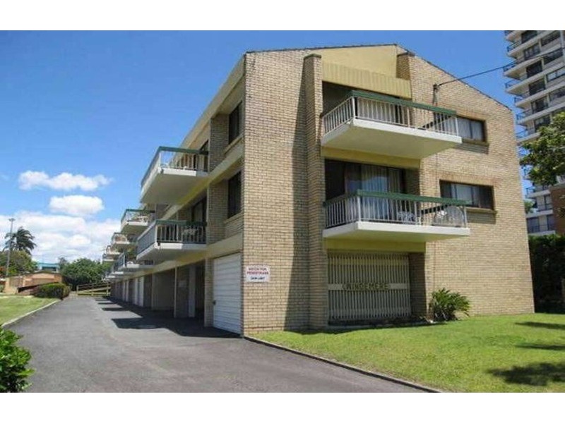 9/2 Marine Parade, Southport QLD 4215