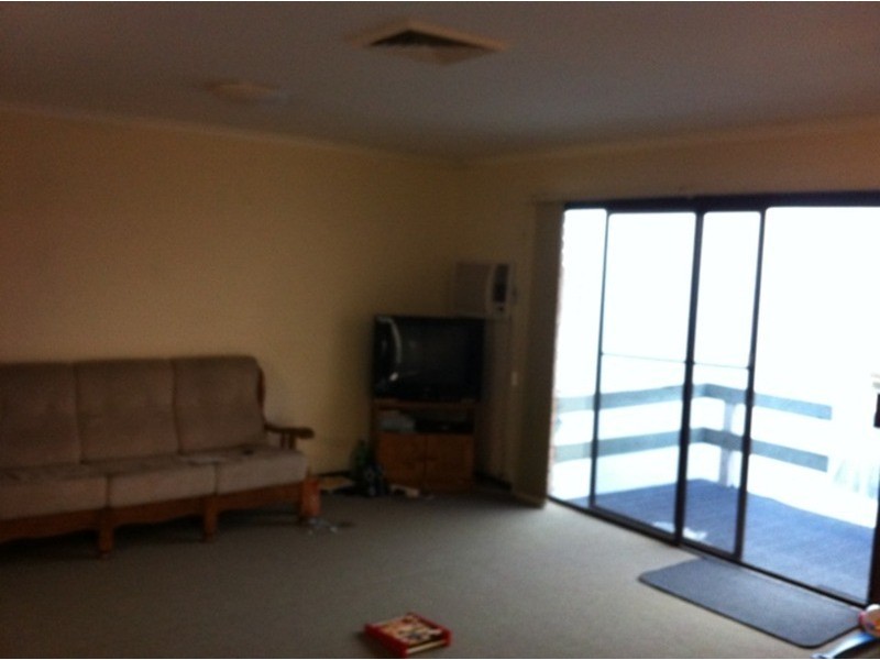 8/28A Marine Parade, Southport QLD 4215