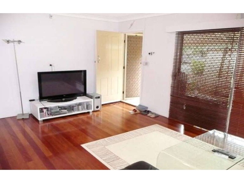5 Larwon Terrace, Southport QLD 4215