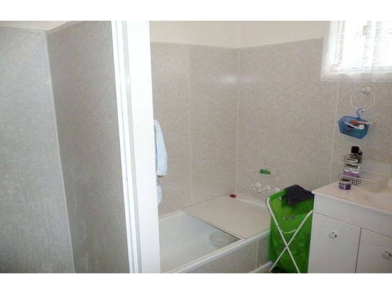 5 Larwon Terrace, Southport QLD 4215