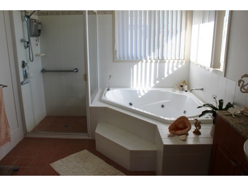 1 Lagos Court, Coombabah QLD 4216