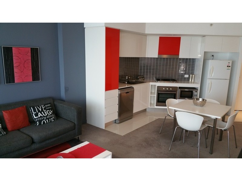 5 Lawson Street, Southport QLD 4215