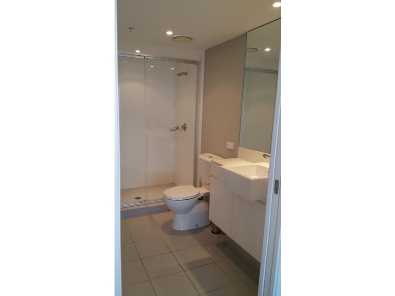 5 Lawson Street, Southport QLD 4215