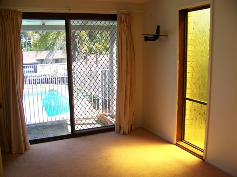 Ashmore QLD 4214