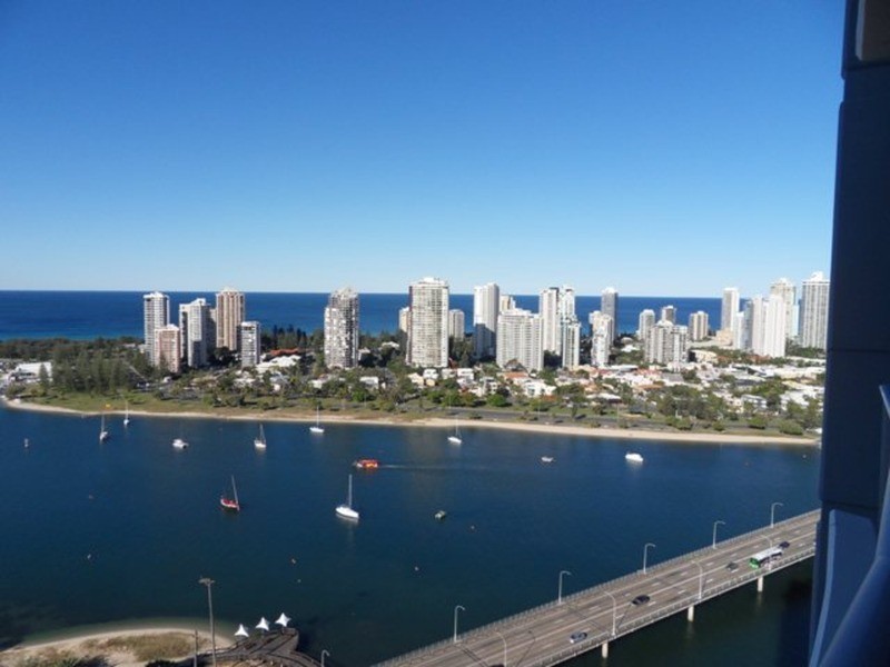 3004/4 Como Crescent, Southport QLD 4215