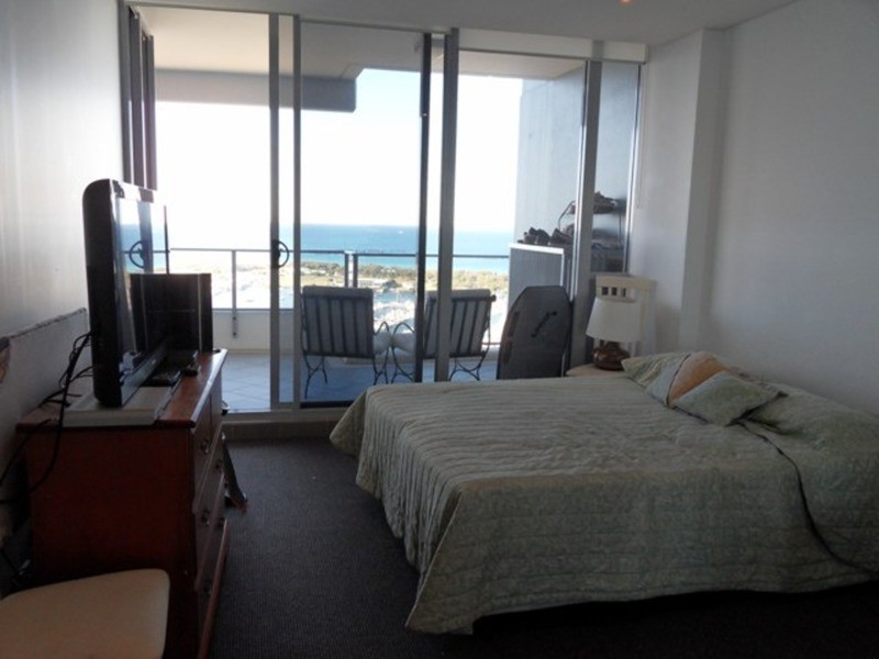 3004/4 Como Crescent, Southport QLD 4215