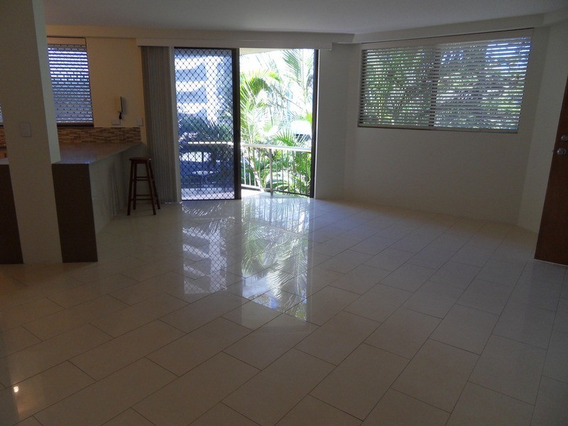 5/186 Ferny Avenue, Surfers Paradise QLD 4217