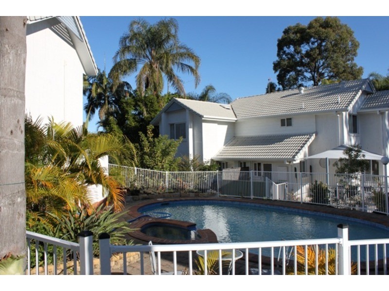 5/28 Chester Terrace, Southport QLD 4215