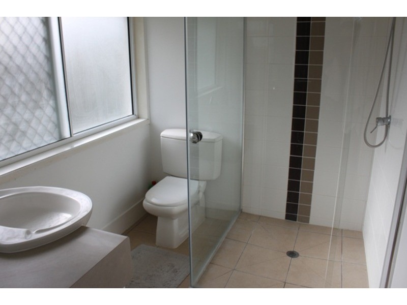 5/28 Chester Terrace, Southport QLD 4215