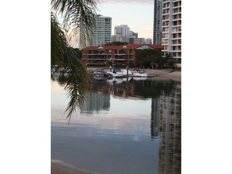 Paradise Waters QLD 4217