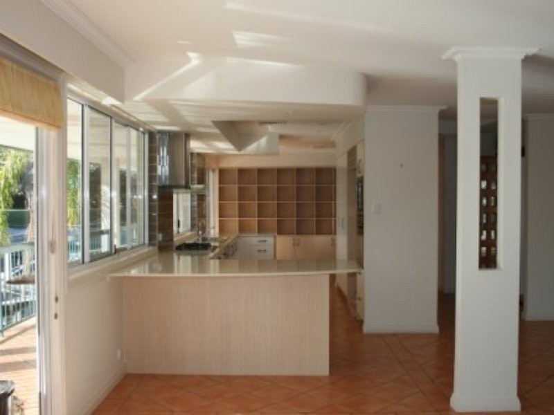 Paradise Waters QLD 4217