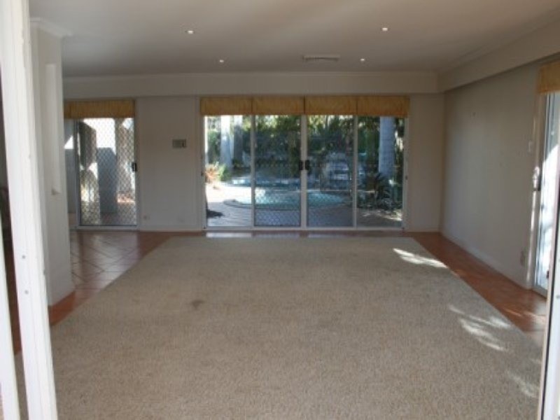 Paradise Waters QLD 4217