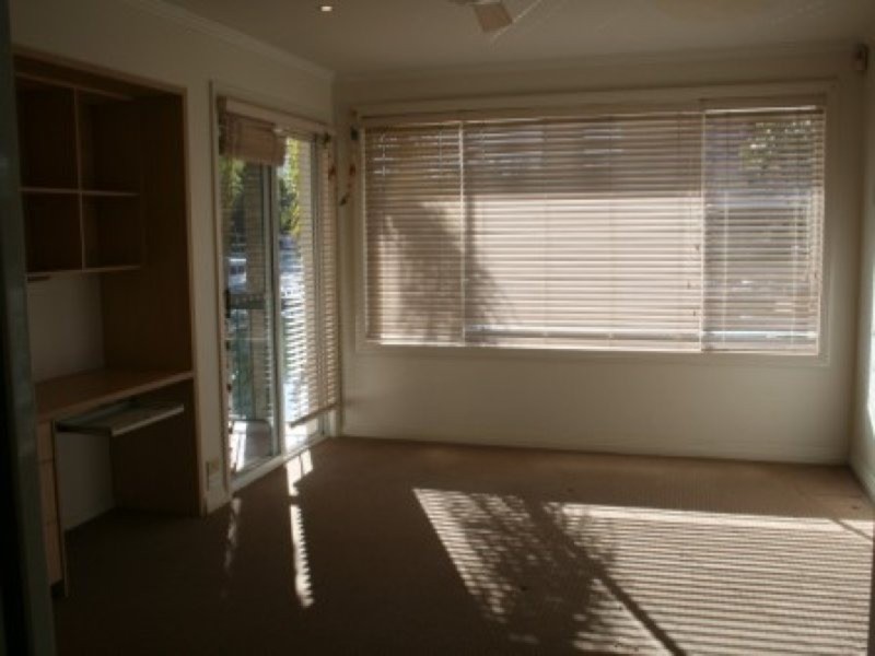 Paradise Waters QLD 4217