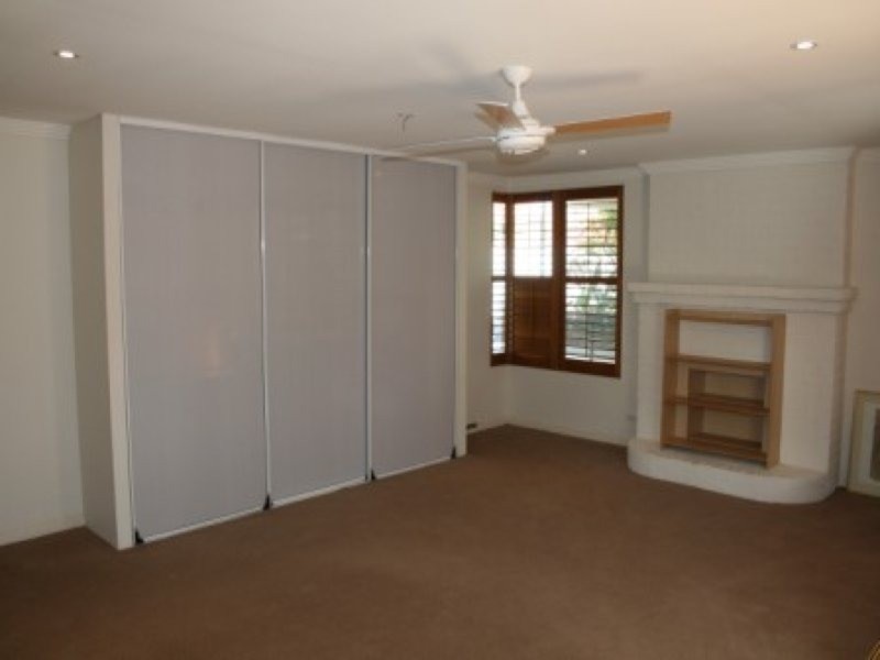 Paradise Waters QLD 4217