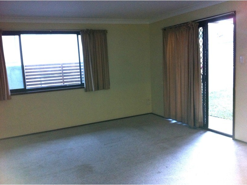 1/10 Shillito Street, Southport QLD 4215