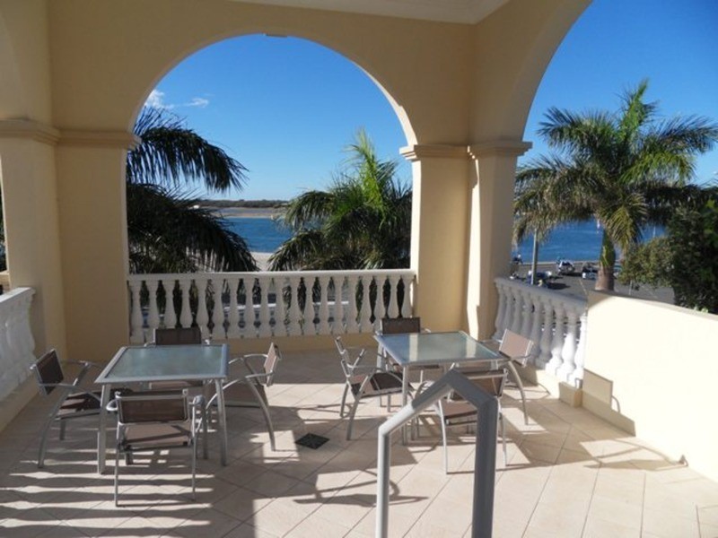 506/360 Marine Parade, Labrador QLD 4215