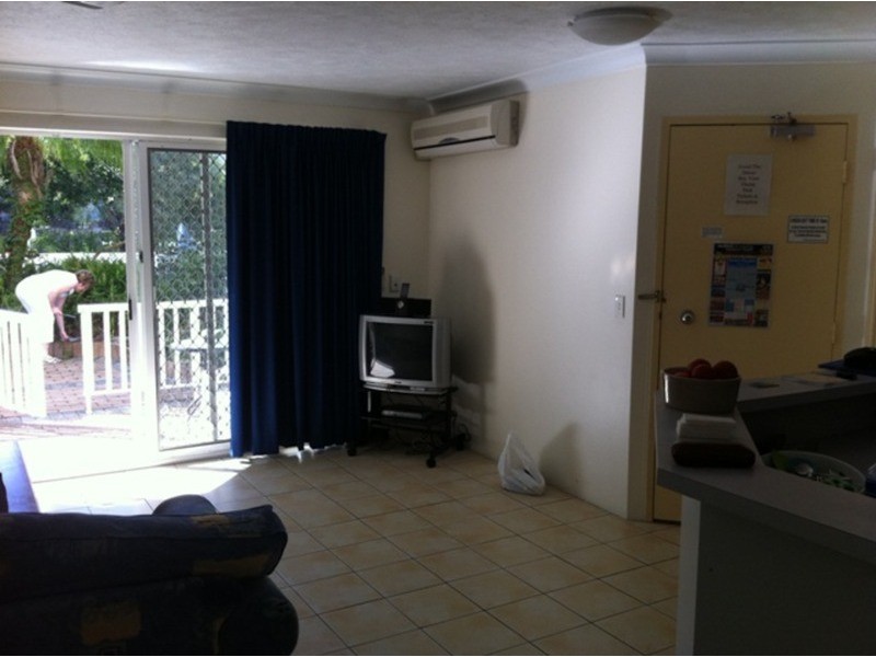 7/Surfers Tradewinds Cnr Beach Road And Wharf Road, Surfers Paradise QLD 4217