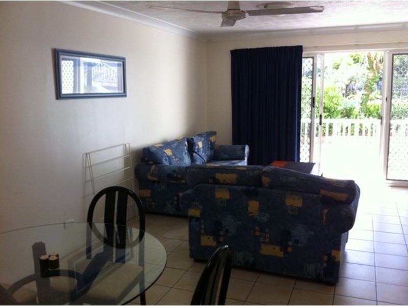 7/Surfers Tradewinds Cnr Beach Road And Wharf Road, Surfers Paradise QLD 4217