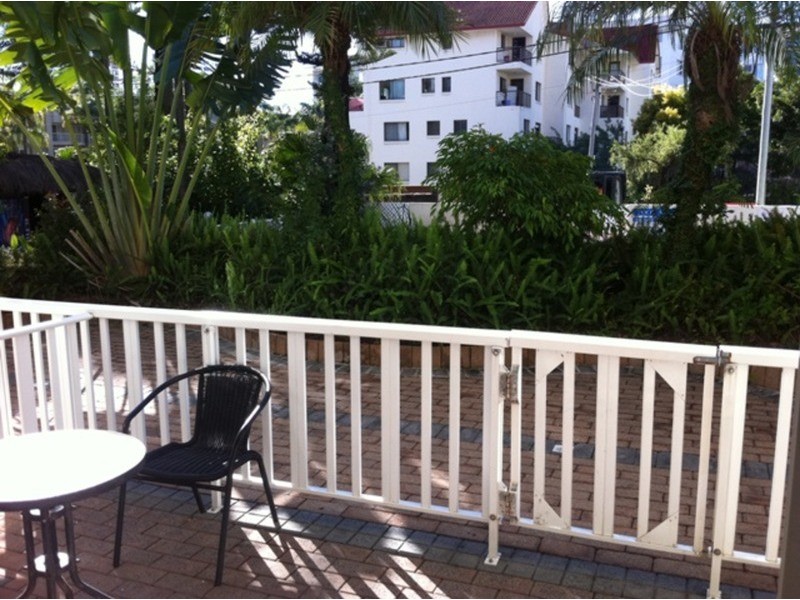 7/Surfers Tradewinds Cnr Beach Road And Wharf Road, Surfers Paradise QLD 4217
