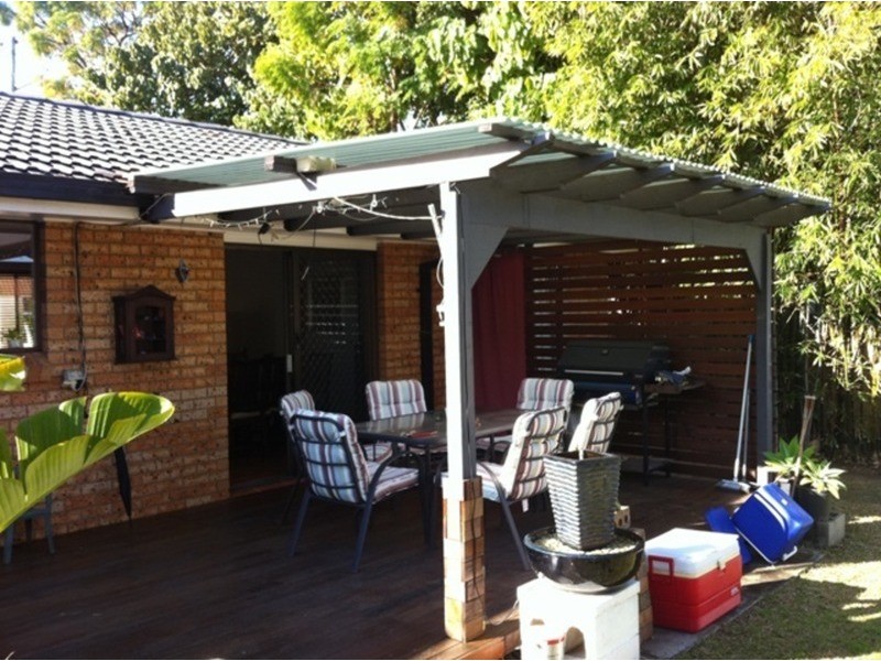 8 Myall Street, Southport QLD 4215