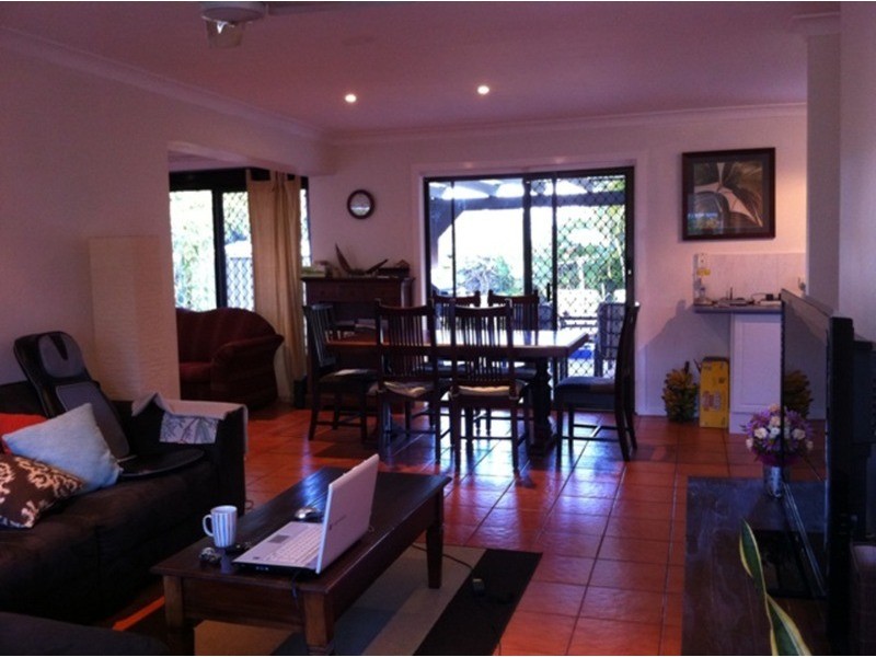 8 Myall Street, Southport QLD 4215
