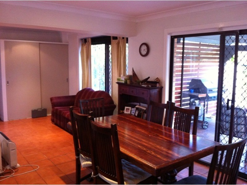 8 Myall Street, Southport QLD 4215