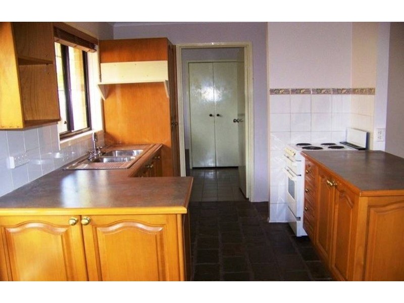 1/12 Hentdale Court, Labrador QLD 4215