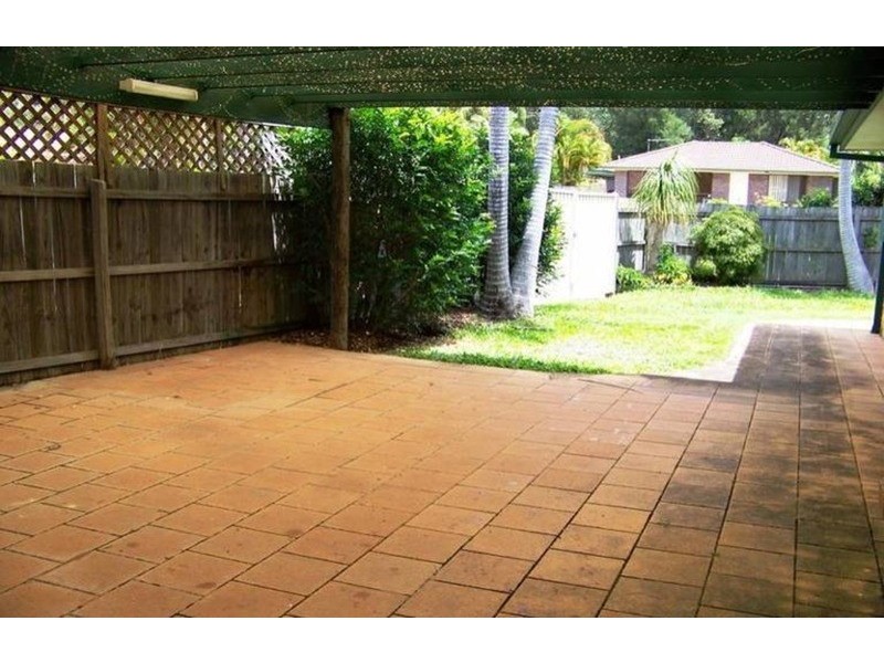 1/12 Hentdale Court, Labrador QLD 4215