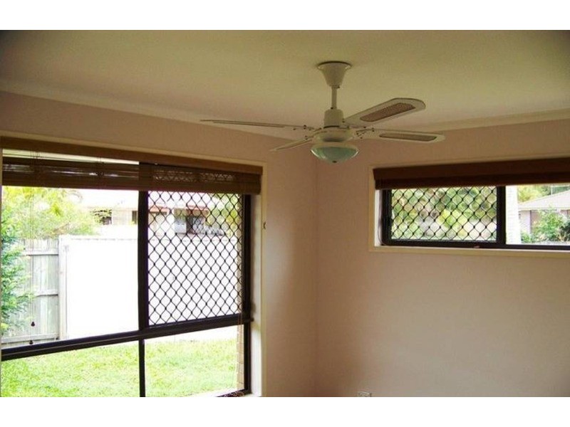 1/12 Hentdale Court, Labrador QLD 4215