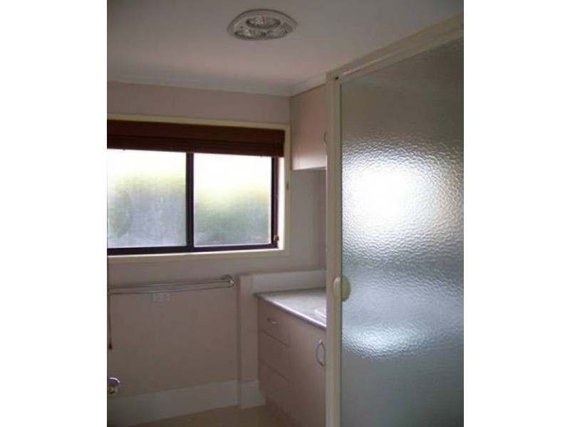 1/12 Hentdale Court, Labrador QLD 4215