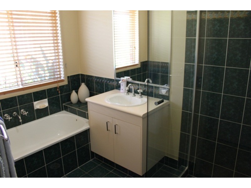 51 Henry Cotton Drive, Parkwood QLD 4214