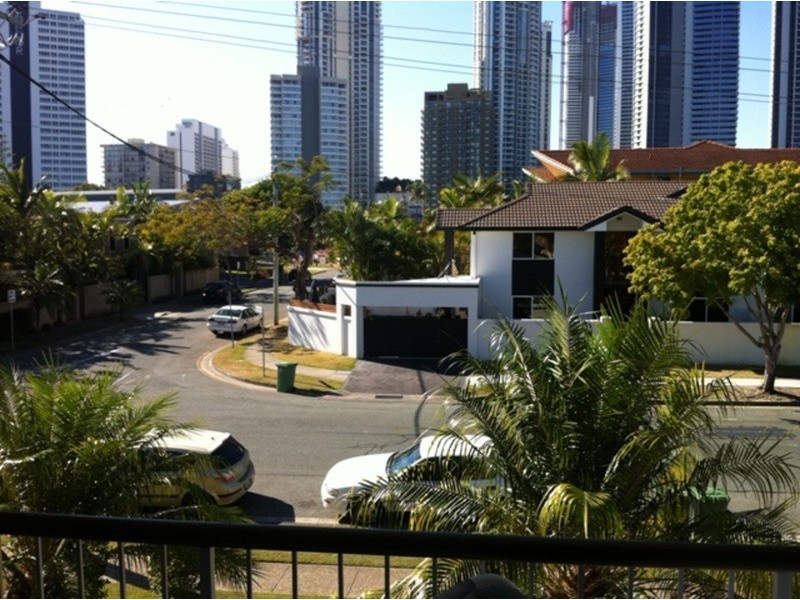 11/26 Stanhill Drive, Chevron Island QLD 4217