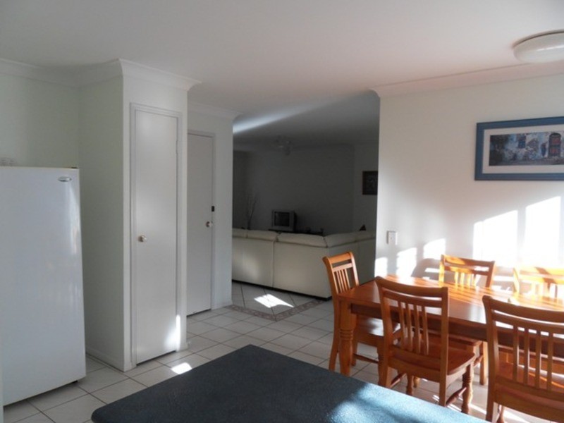 1/129 Eugaree Street, Southport QLD 4215