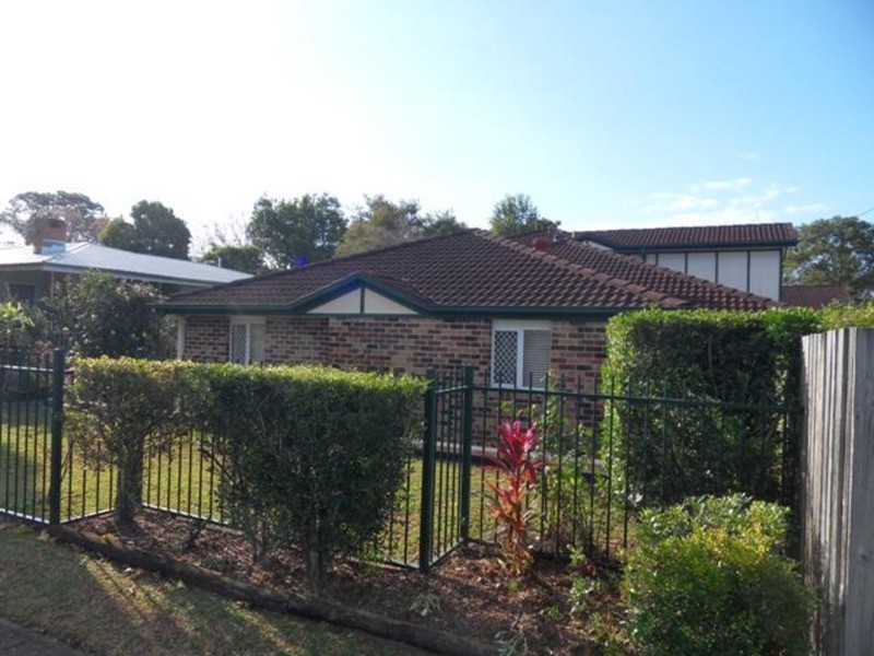 1/129 Eugaree Street, Southport QLD 4215