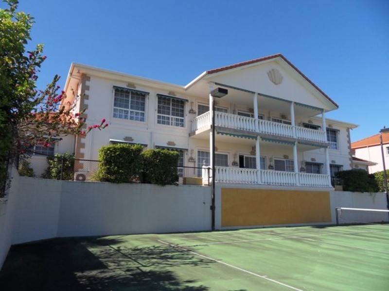 29 Cessnock Close, Mermaid Waters QLD 4218