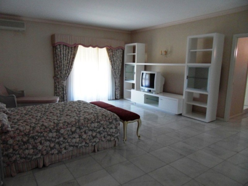 29 Cessnock Close, Mermaid Waters QLD 4218