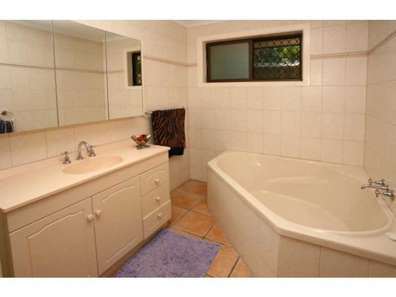 Benowa QLD 4217