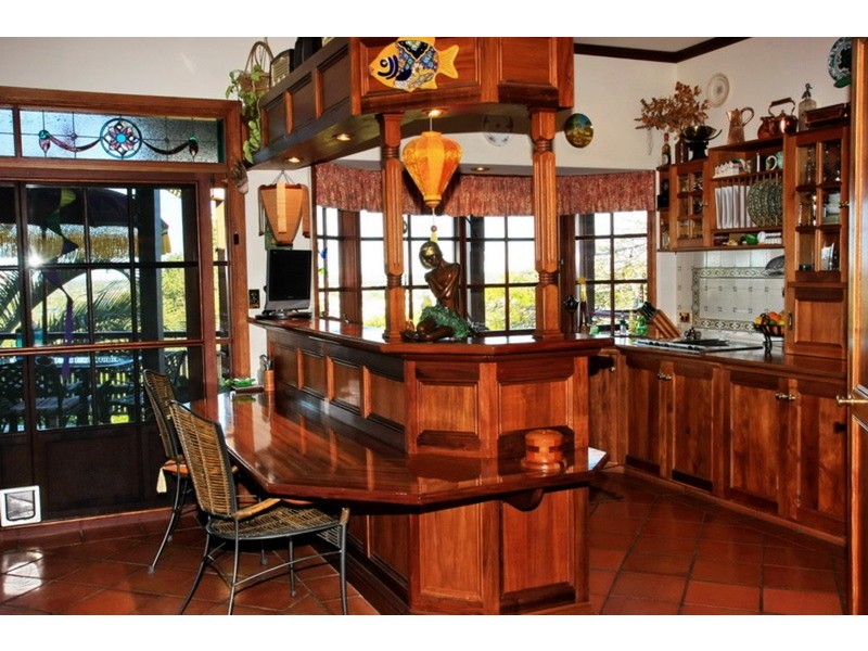 27 Amethyst Court, Carrara QLD 4211