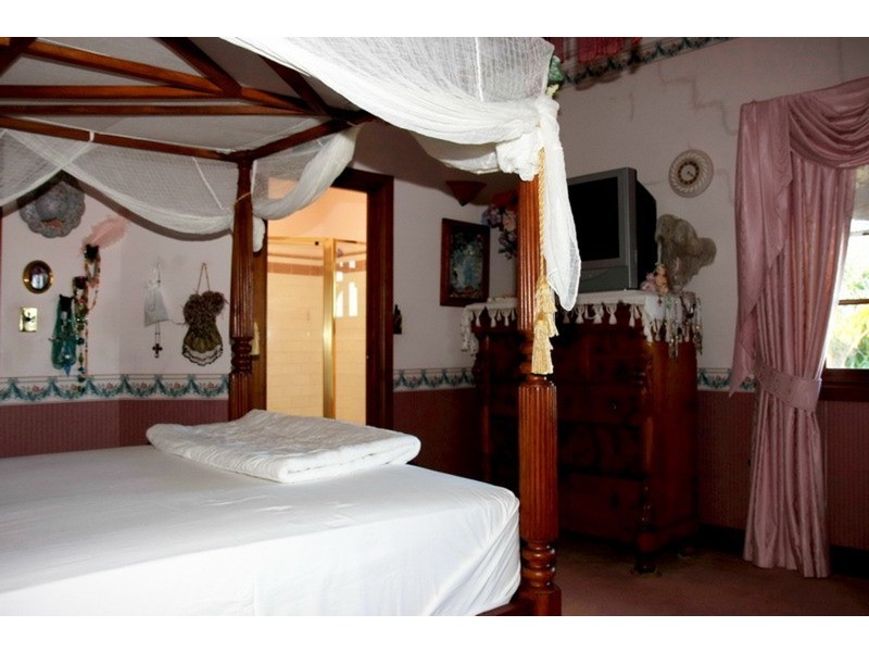 27 Amethyst Court, Carrara QLD 4211