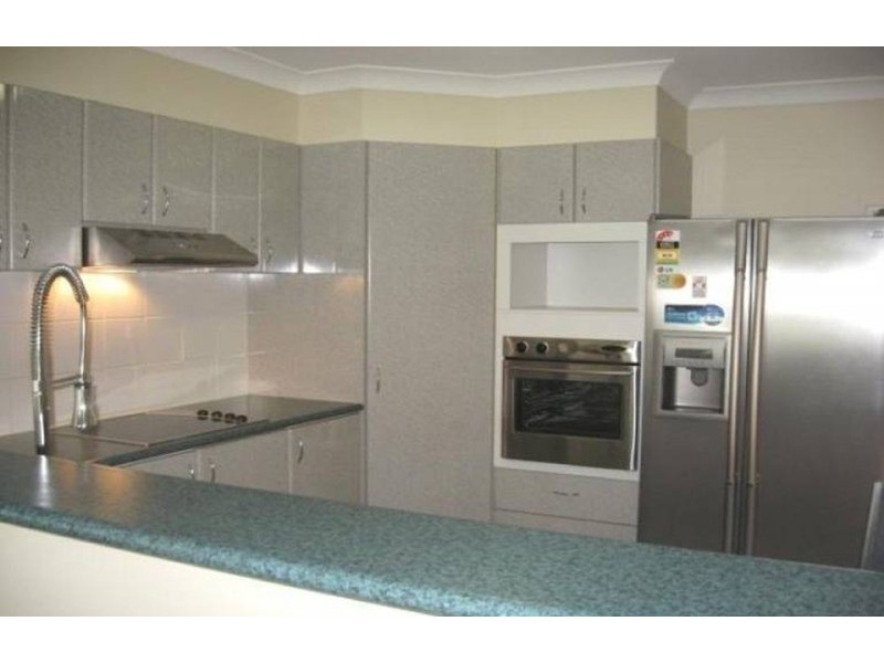 33/3 Bronberg Court, Southport QLD 4215