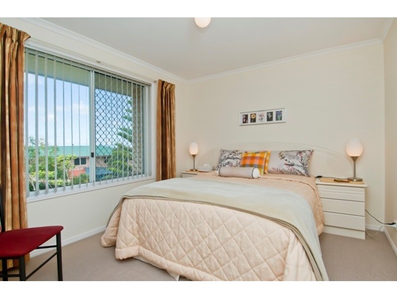 32 Pago Terrace, Pacific Pines QLD 4211