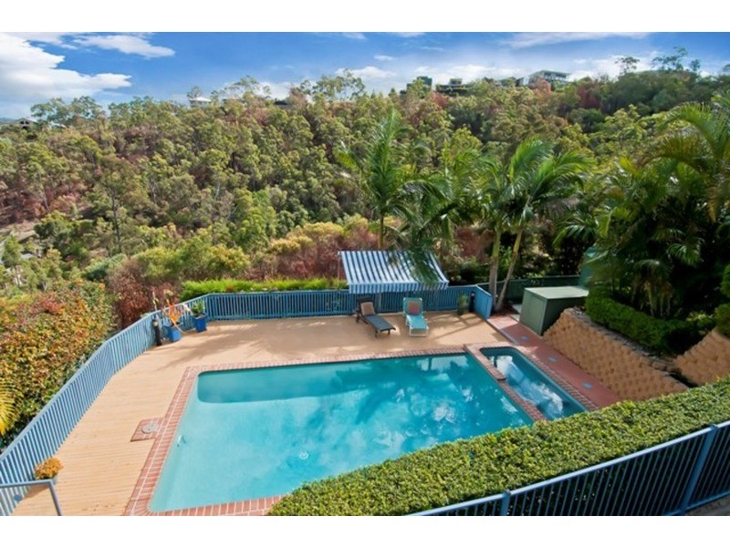 32 Pago Terrace, Pacific Pines QLD 4211
