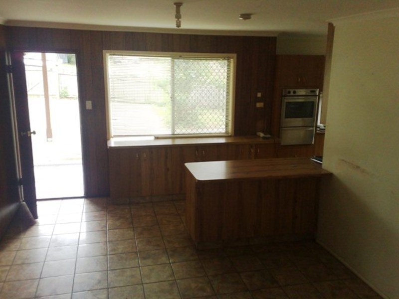 25 Horder Avenue, Labrador QLD 4215
