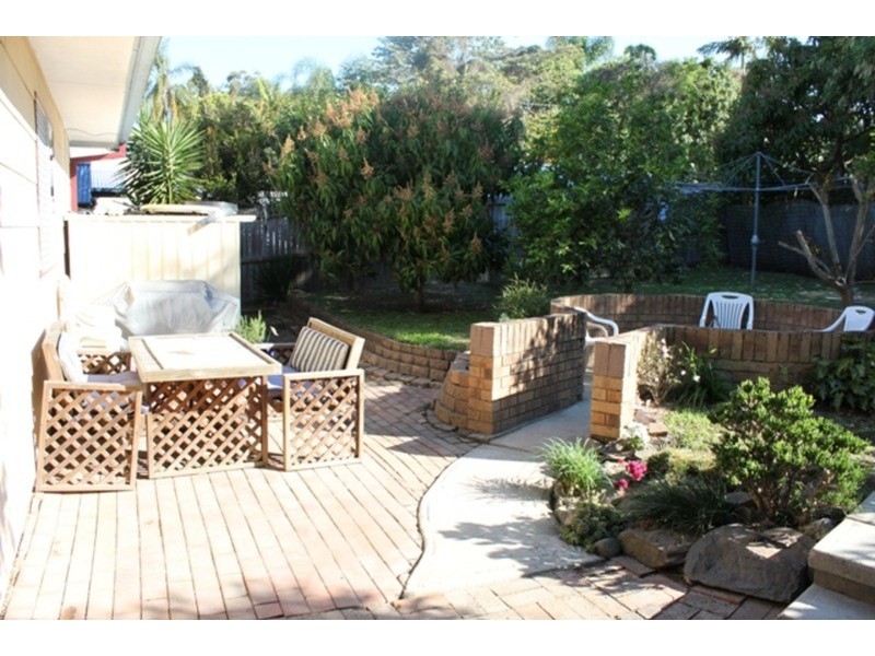 8 Moora Street, Ashmore QLD 4214