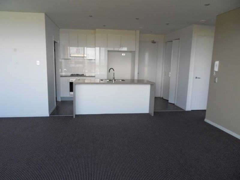 1808/2 Aqua Street, Southport QLD 4215
