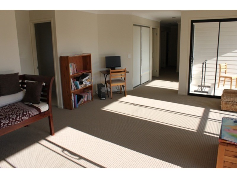 11A Bixa Street, Southport QLD 4215