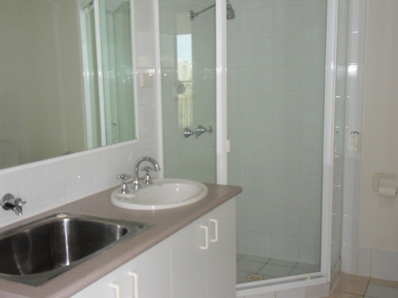 45/30 Marine Parade, Southport QLD 4215