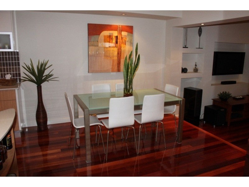 2/20 Billington Street, Labrador QLD 4215
