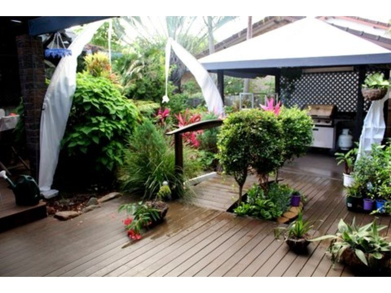 22 Crinum Crescent, Southport QLD 4215