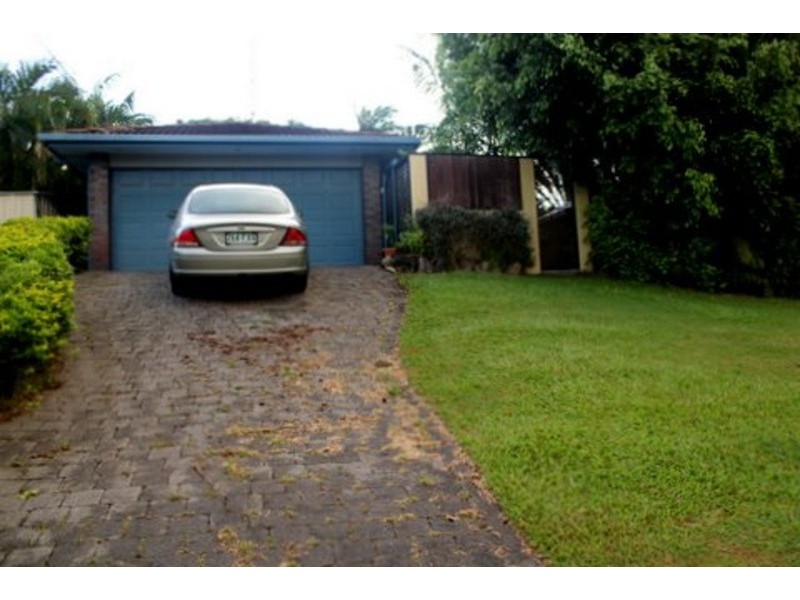 22 Crinum Crescent, Southport QLD 4215